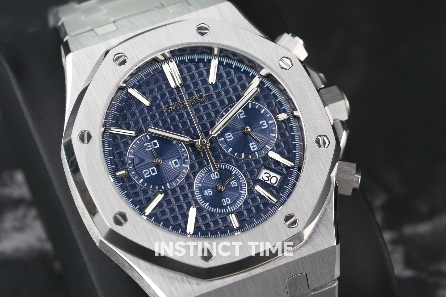 ROYAL SEIKOAK BLUE CHRONOGRAPH