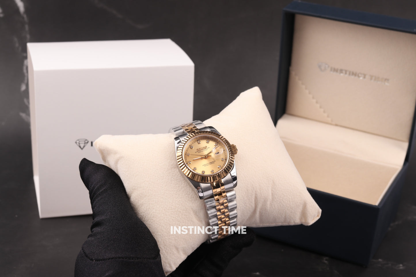 SEIKOJUST GOLD DIAMOND DIAL 31mm