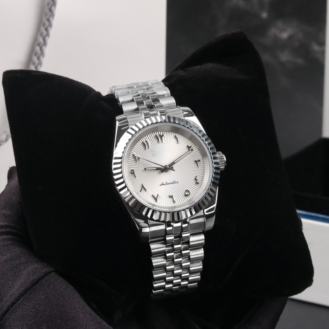 SEIKJUST WHITE SUNBURST ARABIC 39MM WATCH