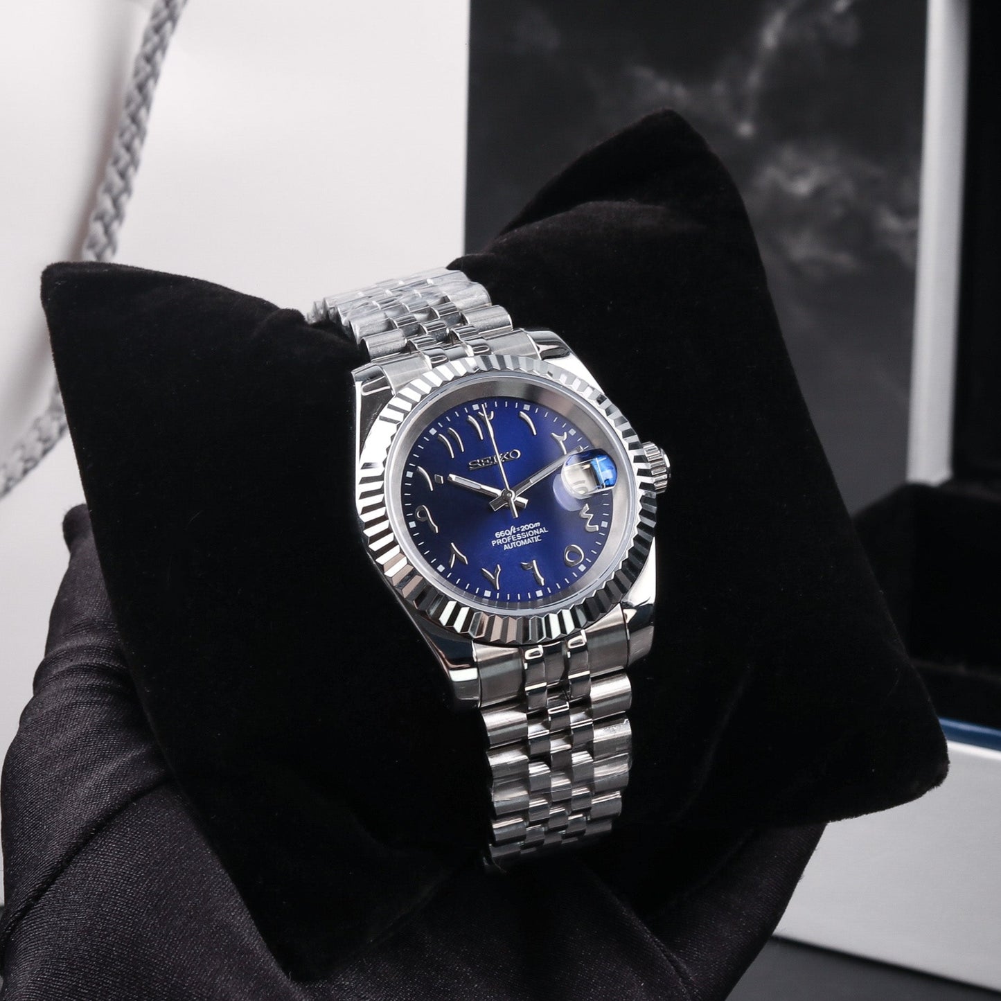 SEIKOJUST 39MM BLUE ARABIC