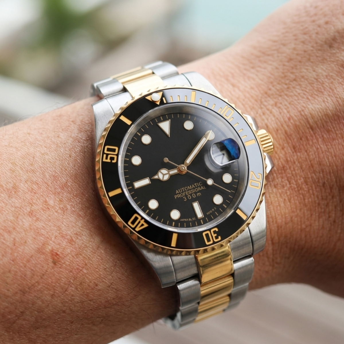 SEIKMARINER GOLD & BLACK