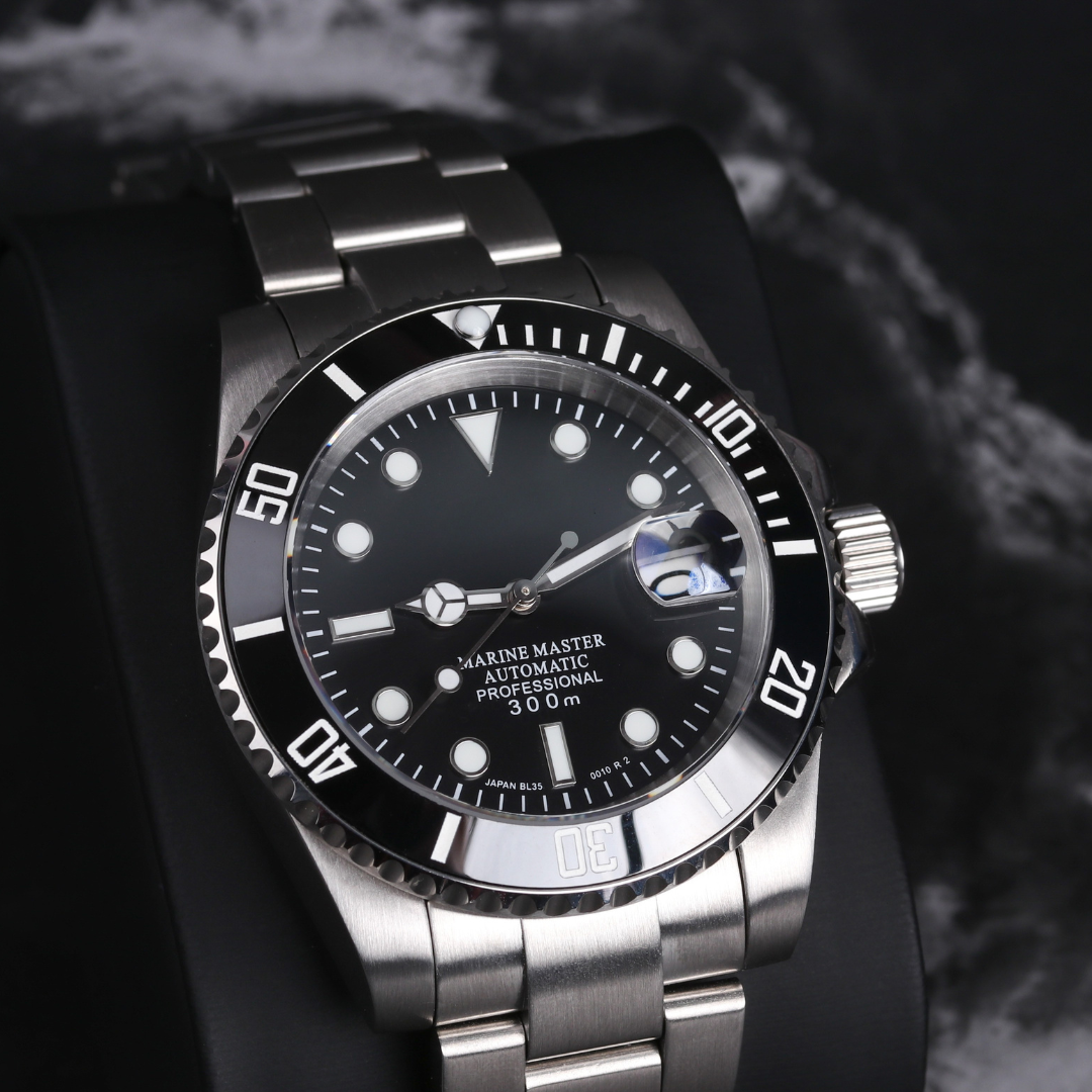 SEIKMARINER BLACK